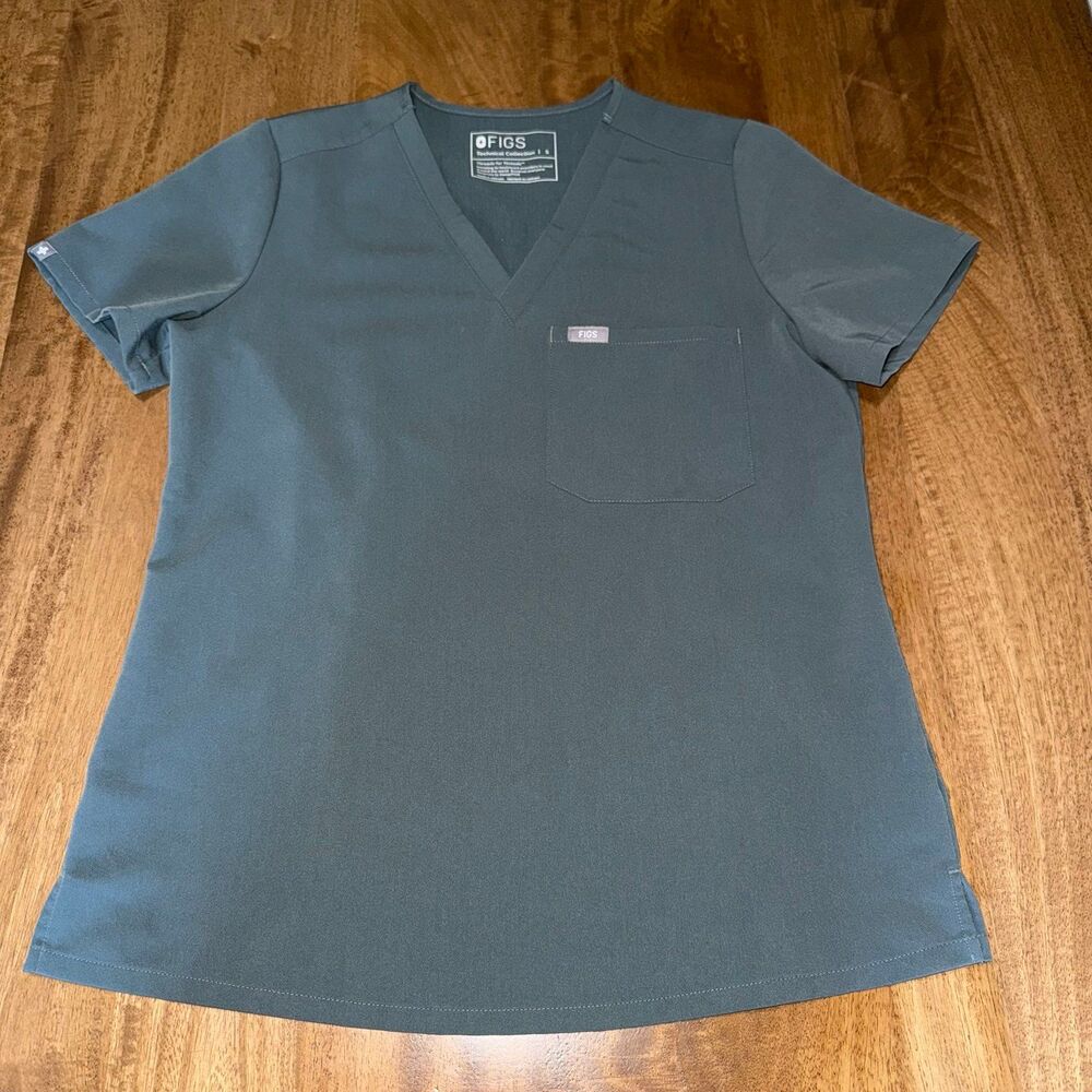 FIGS Women’s Catarina Scrub Top Small Dark Green Technical Collection Pocketed